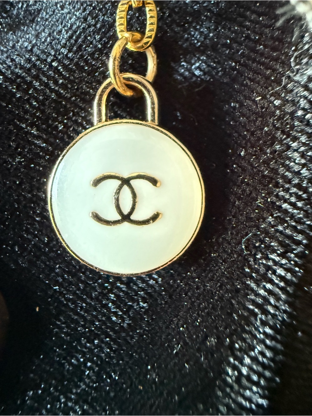 ChaneI Gold-Tone Keyring with White Ribbon and Black Logo and Gold Charms - Picture 6 of 10